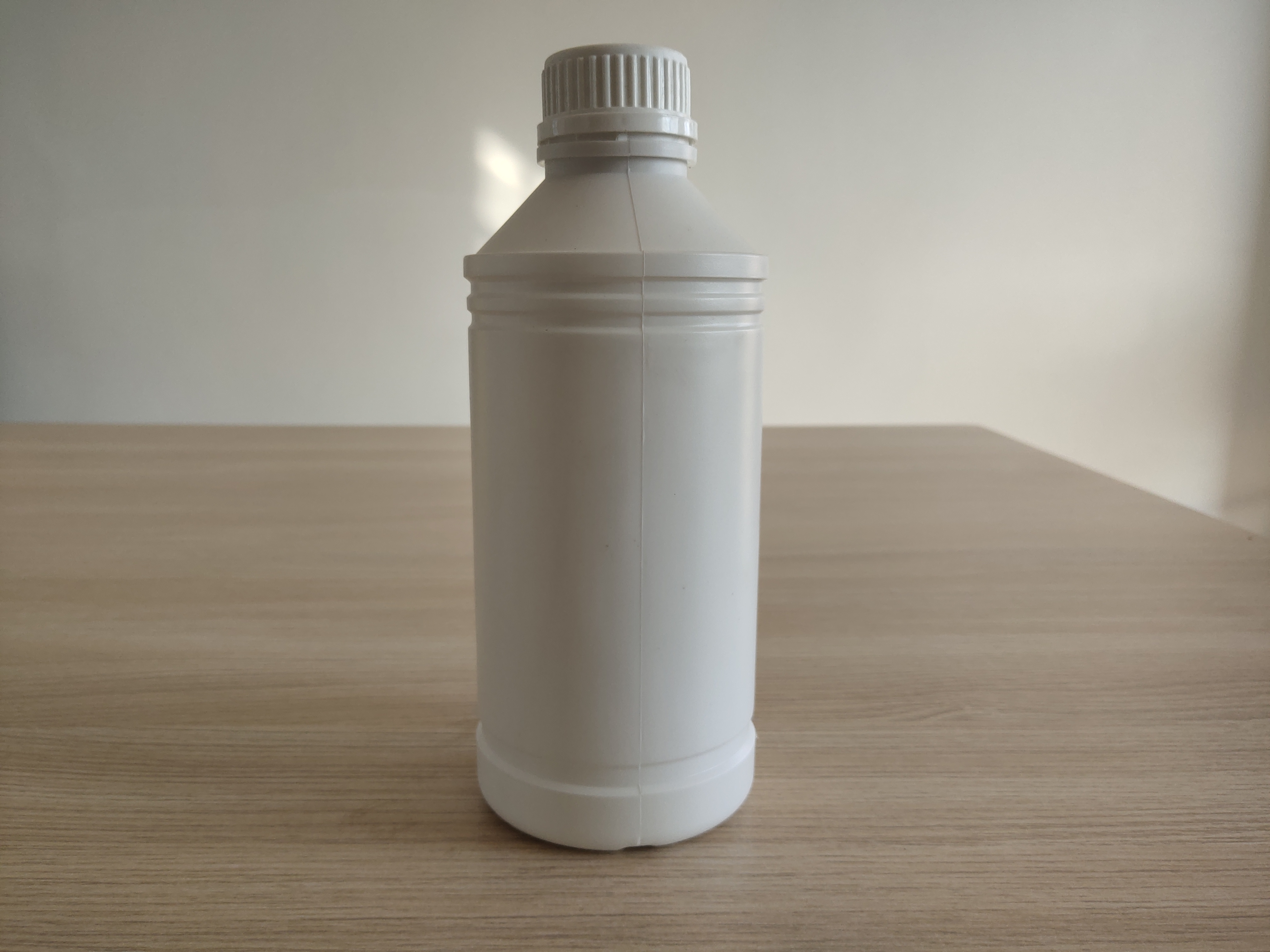 750ml塑料包装瓶